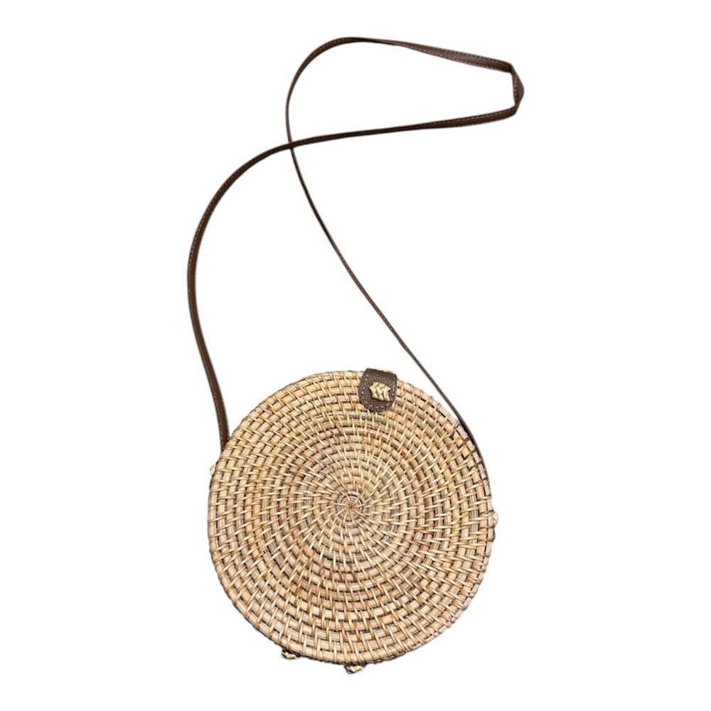 Handwoven Round Rattan Crossbody Bag with Tan Leather Strap Boho Travel Purse - Picture 4 of 8